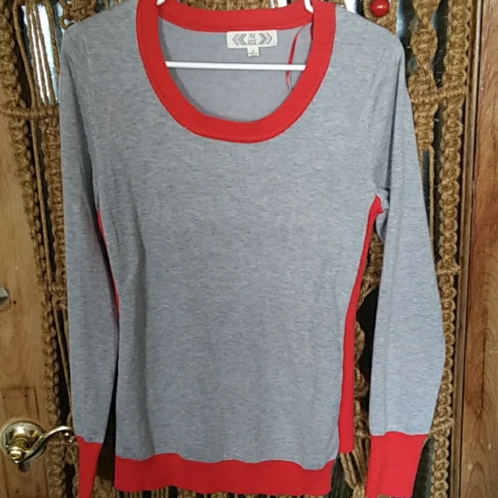 Lightweight pink rose sweater